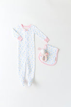 Load image into Gallery viewer, Oopsie Daisy Burp Cloth - Dunwoody Daisy w/ Palm Beach Pink