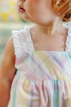 Load image into Gallery viewer, Babs Bubble - Brunch Plate Plaid - Woven

