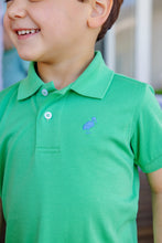 Load image into Gallery viewer, Prim &amp; Proper Polo - Kiawah Kelly Green w/ Barbados Blue - Short Sleeve
