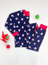 Load image into Gallery viewer, Callahan Cabernet Lounge Set - Jolly Old St. Nick w/ Richmond Red - Ladies
