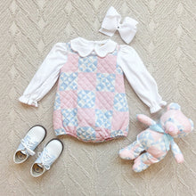 Load image into Gallery viewer, Brooksy Bubble - Cobble Court Quilt w/ Worth Ave White

