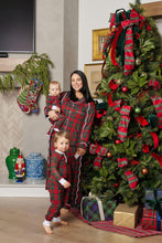 Load image into Gallery viewer, Rest Awhile Robe - Paces Mill Plaid - Ladies
