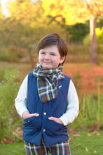 Load image into Gallery viewer, Vaughn Vest - Nantucket Navy w/ Grant Park Plaid
