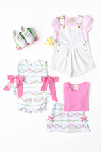 Load image into Gallery viewer, Talbott Tie Side - Garrison Garlands w/ Winter Park Pink
