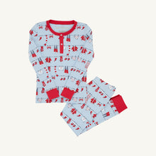 Load image into Gallery viewer, Sutton's Sweet Dream Set - Santa's Laundry Line w/ Richmond Red
